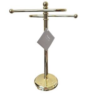 NWT-Fingertip Towel Holder